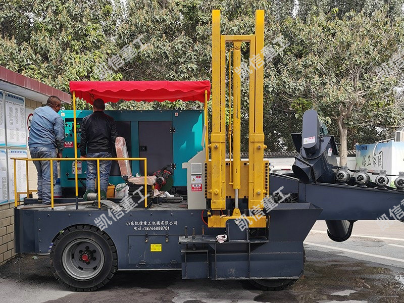 路緣石滑膜機(jī)-8輪